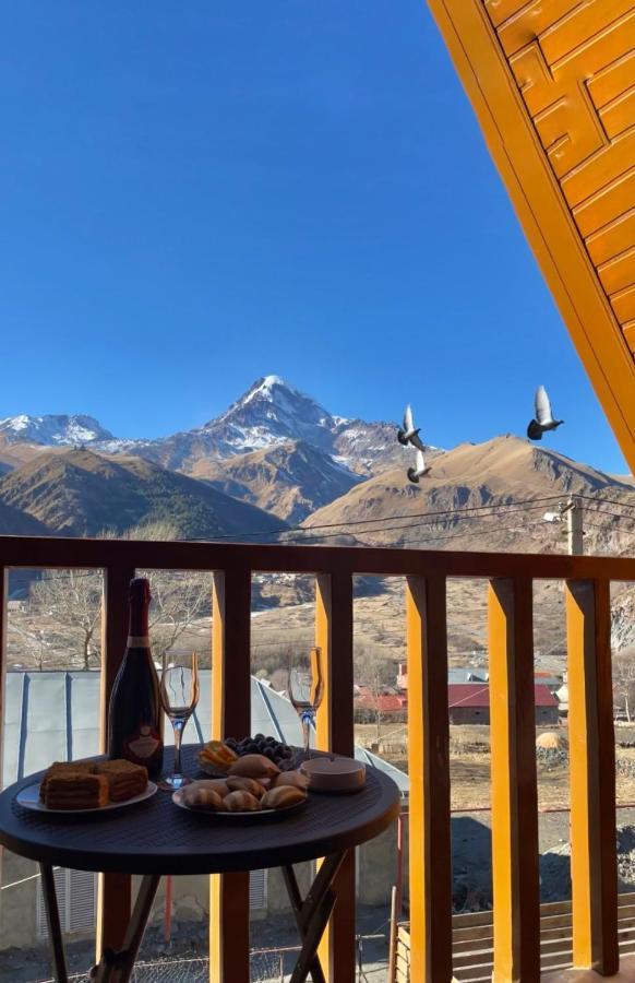 Twin Cottages Kazbegi Stepantsminda Exterior foto